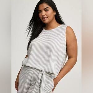 NWT Torrid Gray & White Stripe Challis Shell Top Plus Size 1 1x